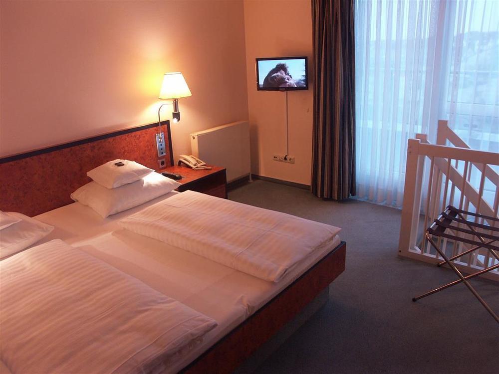 Hotel Arkadia Friedrichsdorf Δωμάτιο φωτογραφία