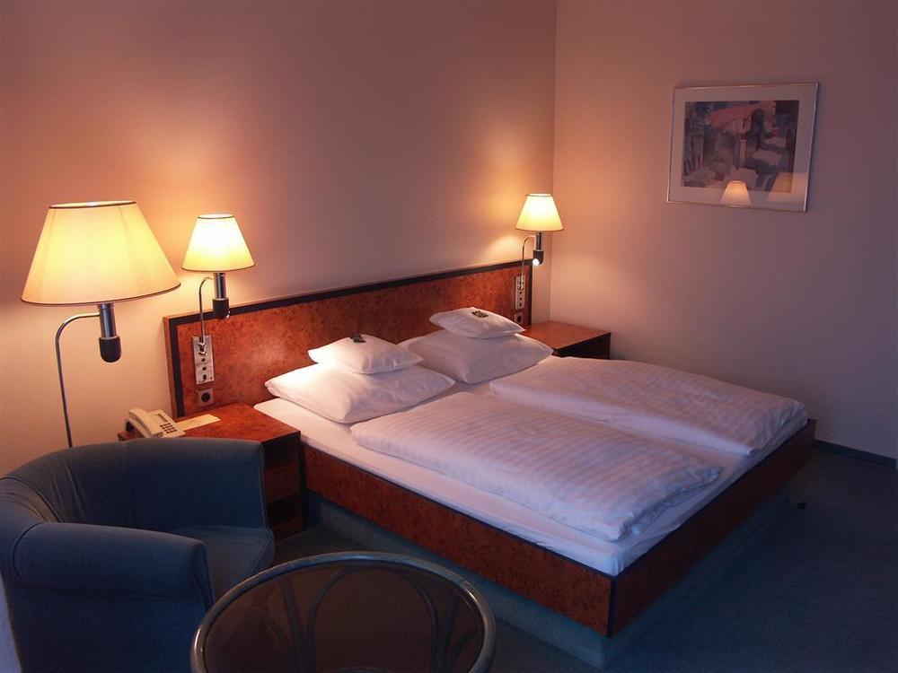 Hotel Arkadia Friedrichsdorf Δωμάτιο φωτογραφία